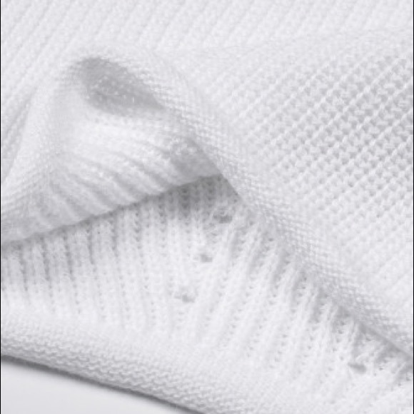 New White Keyhole Tank Top - Picture 12 of 13